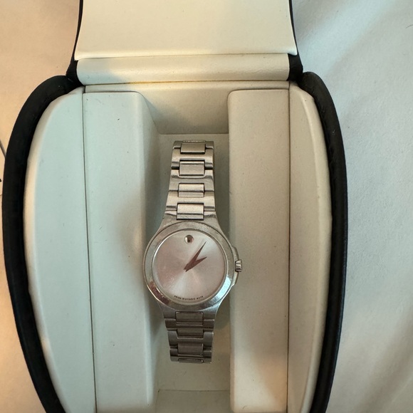 Vintage stainless steel authentic Movado watch - Picture 4 of 6